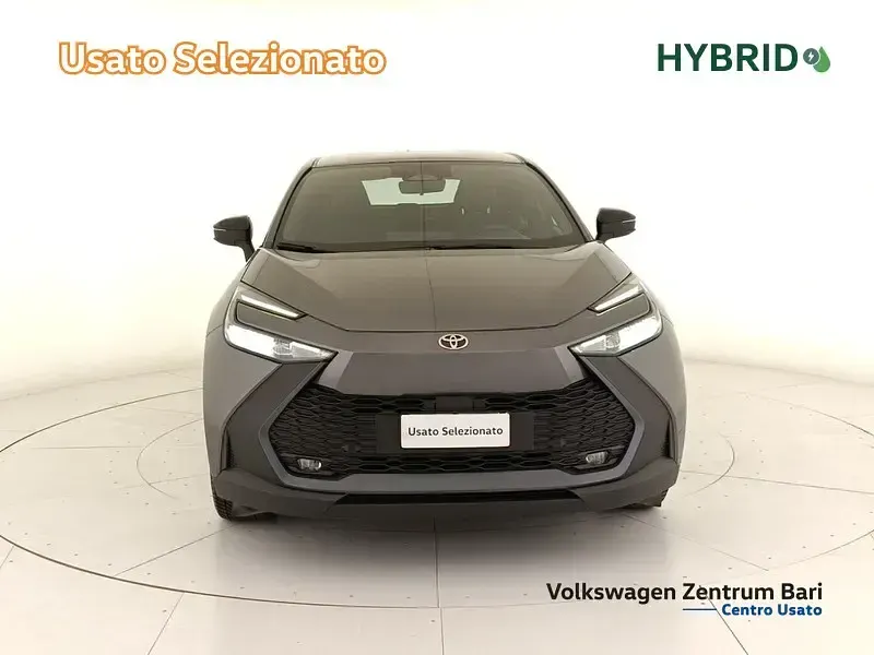 Usata Toyota C-HR Active 140 CV (102 kW) 2024 Grigio SUV