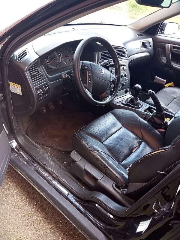 Usata Volvo V70 163 CV (119 kW) 2004 Nero Station wagon