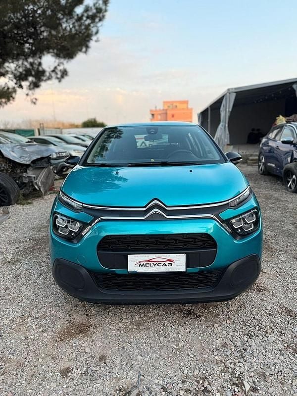 Usata Citroën C3 Shine 101 CV (74 kW) 2022 Bianco Utilitaria
