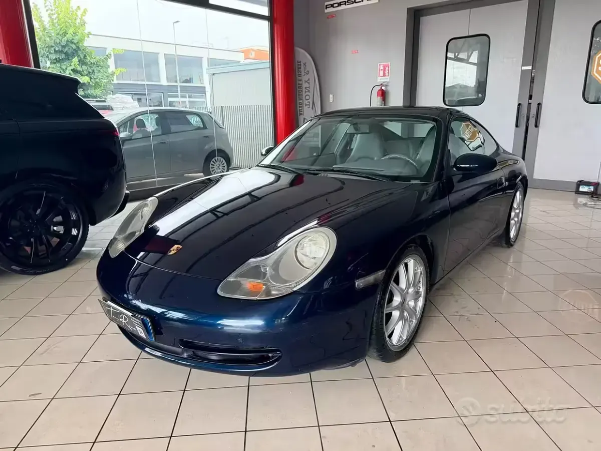 Usata Porsche 911 Carrera 4 300 CV (220 kW) 1998 Bluazzurro Coupé
