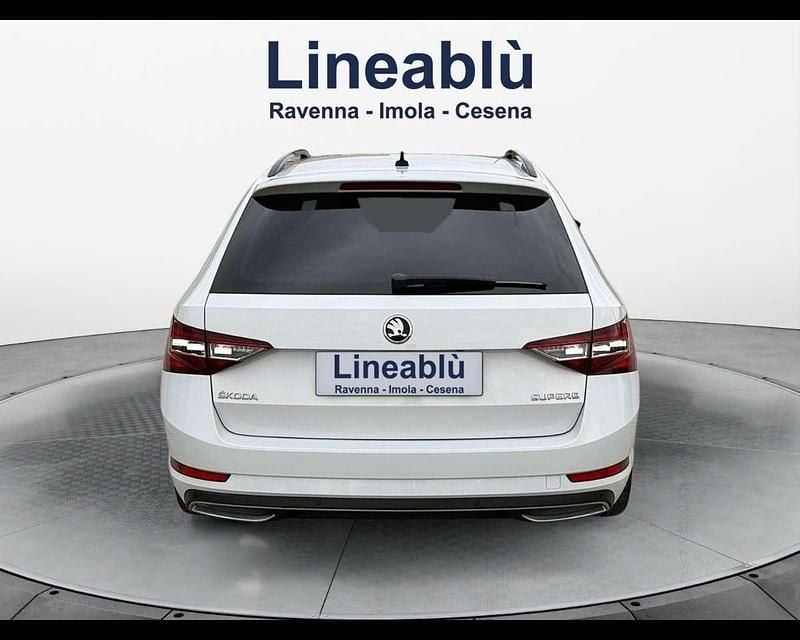 Usata Skoda Superb SportLine 150 CV (110 kW) 2018 Bianco Station wagon