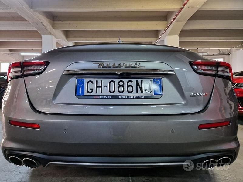 Usata Maserati Ghibli GranLusso 349 CV (256 kW) 2022 Grigio Berlina