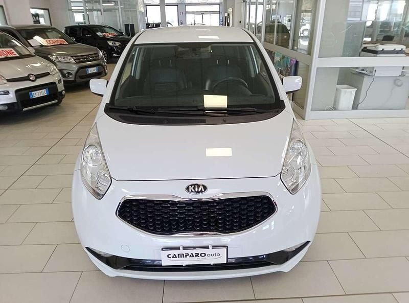 Usata Kia Venga 90 CV (66 kW) 2018 Bianco Utilitaria