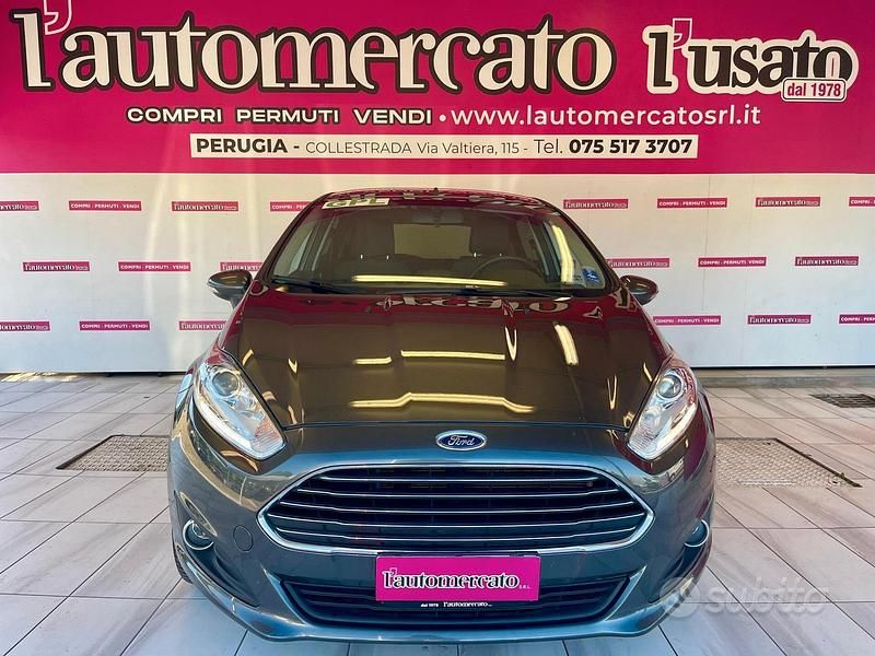 Usata Ford T 95 CV (69 kW) 2017 Berlina