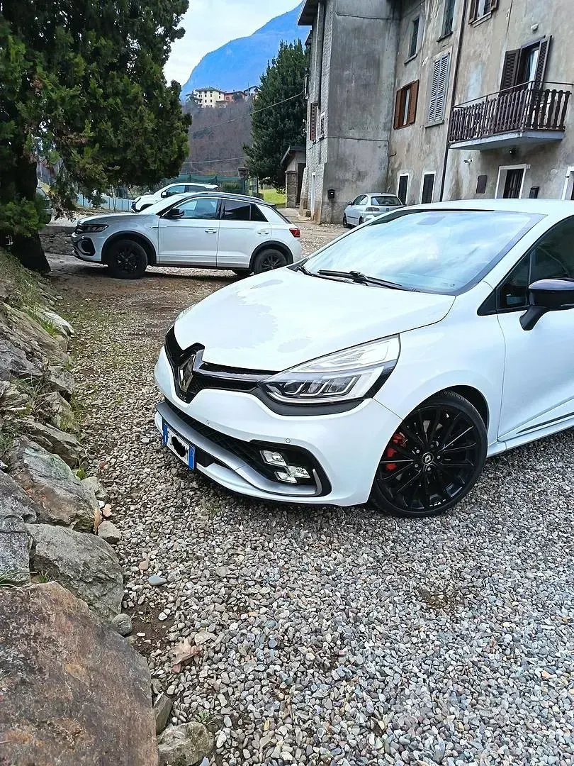 Usata Renault Clio R.S. 200 CV (147 kW) 2017 Bianco Utilitaria