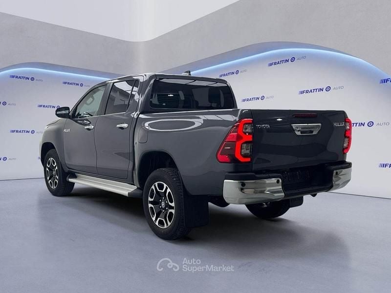 Nuova Toyota HiLux Executive 150 CV (110 kW) 2026 Gray Pick-up