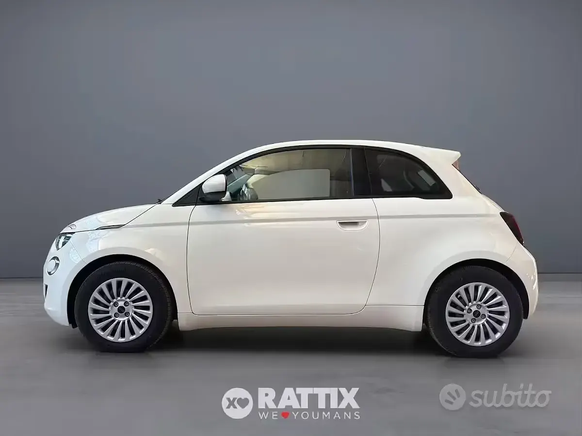 Usata Fiat 500e Icon 42 kW (58 CV) 2024 Bianco Berlina