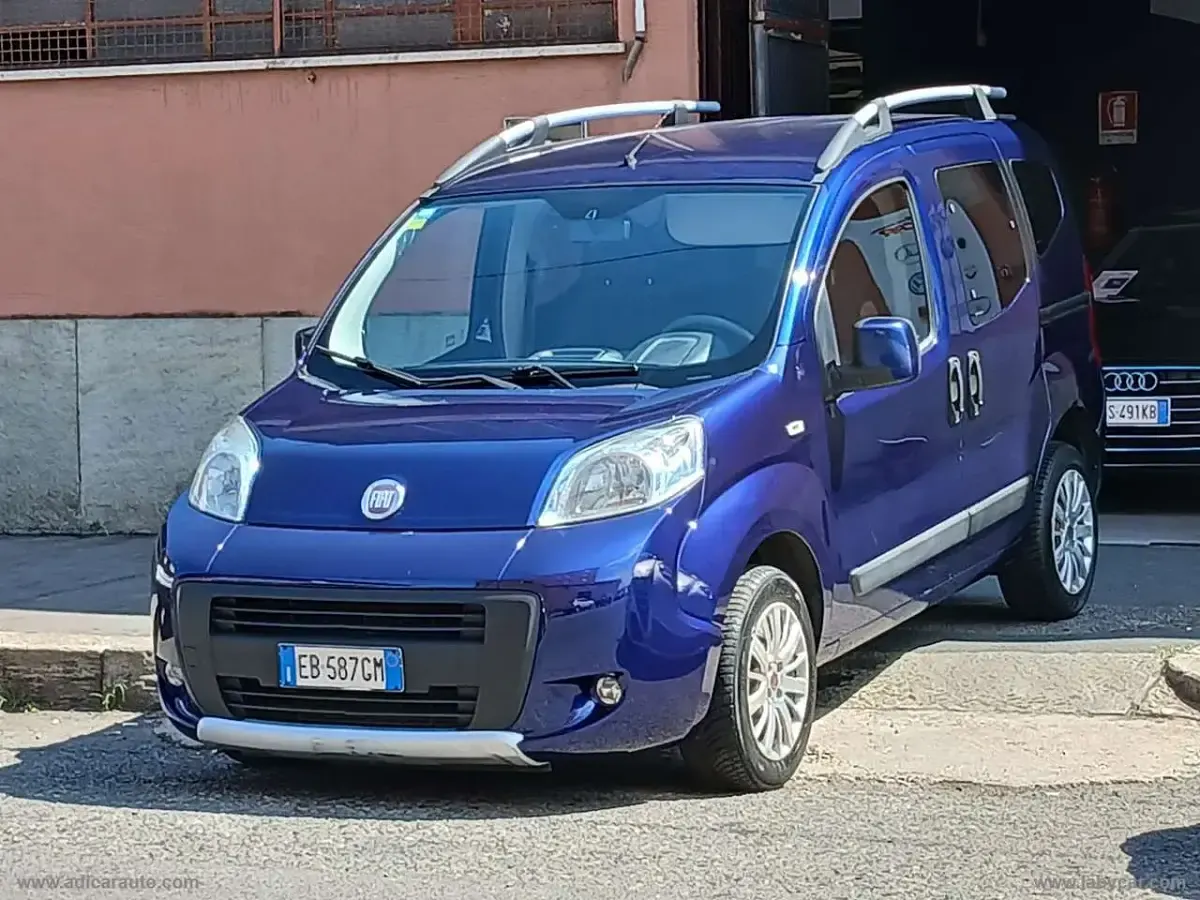 Usata Fiat Qubo Trekking 75 CV (55 kW) 2010 Blu/azzurro Monovolume