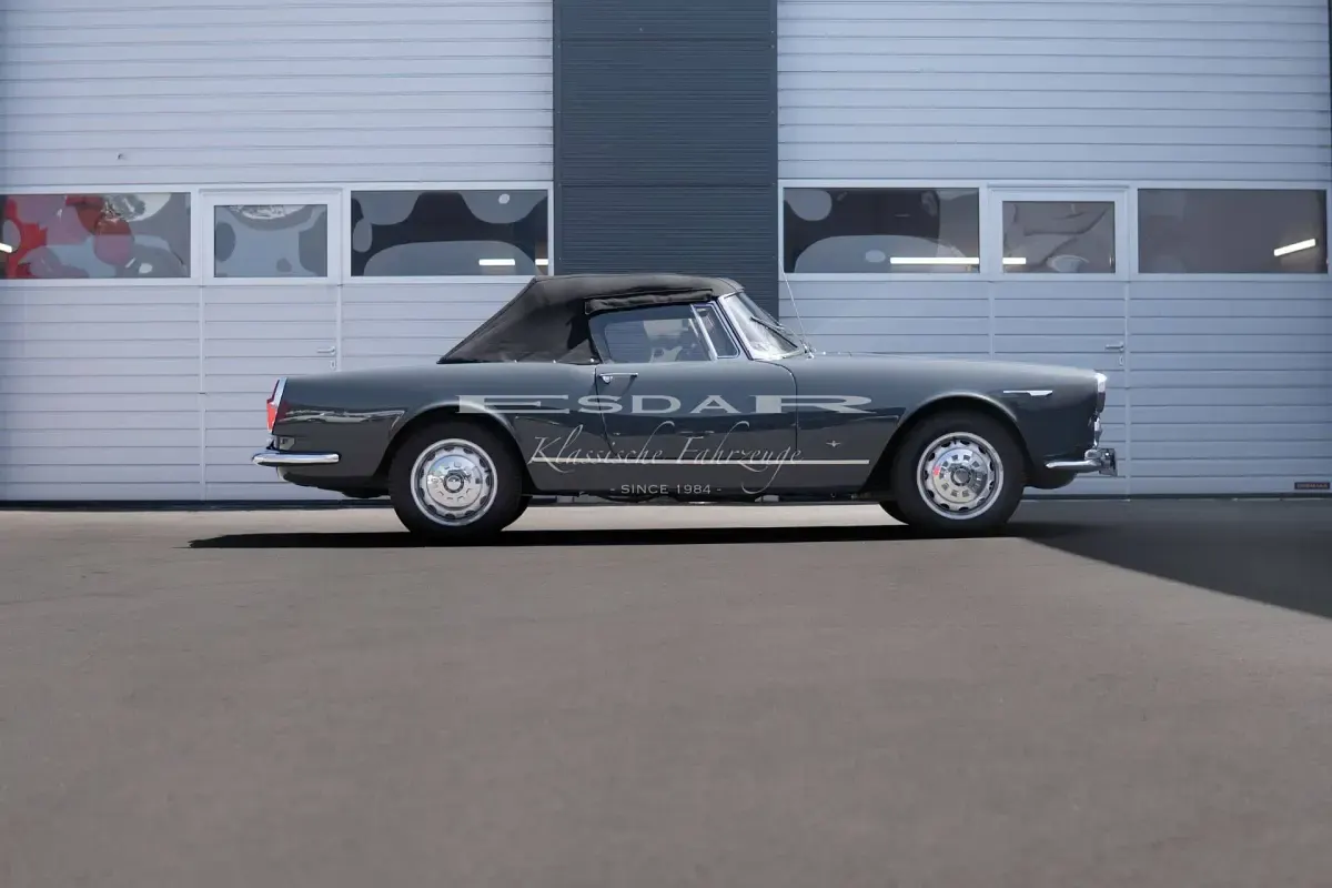Usata Alfa Romeo 2600 145 CV (106 kW) 1963 Grigio Cabrio