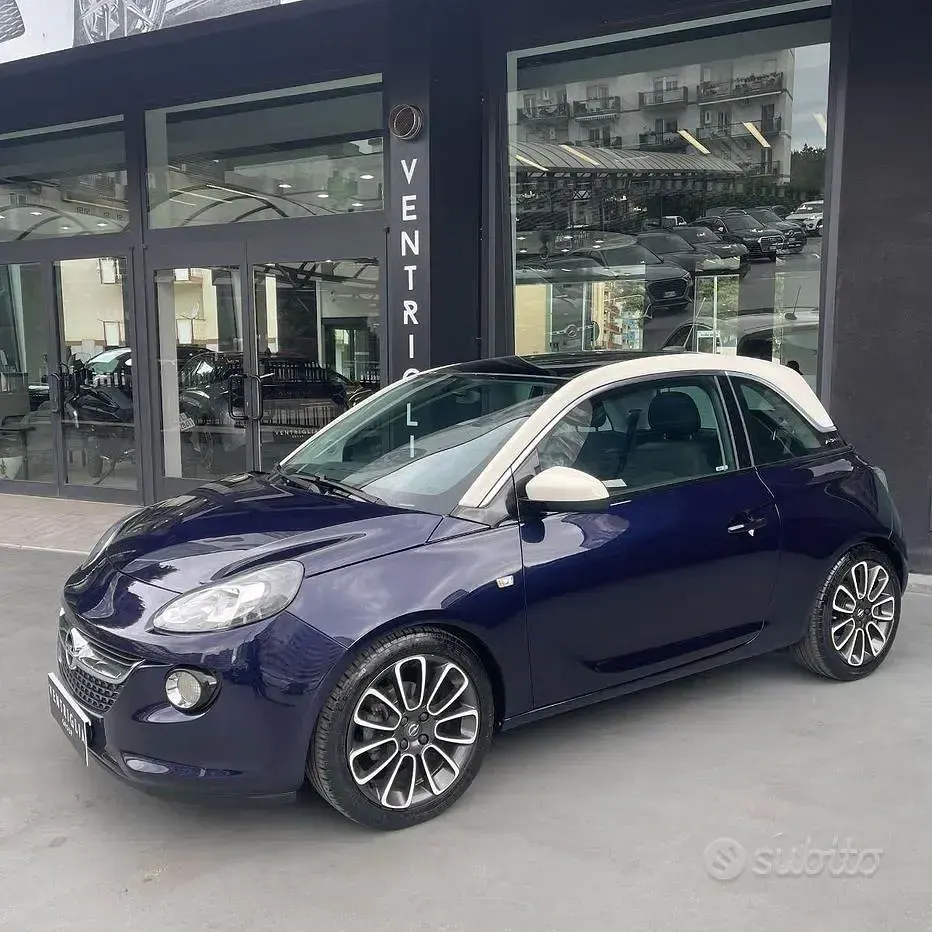 Usata Opel Adam 70 CV (51 kW) 2018 Utilitaria