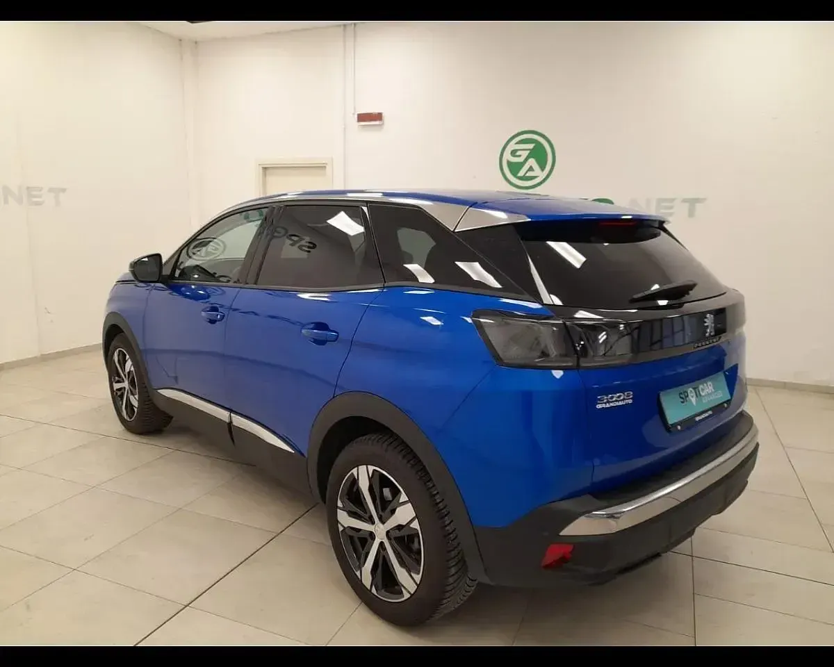 Usata Peugeot 3008 Allure 131 CV (96 kW) 2022 Blu SUV