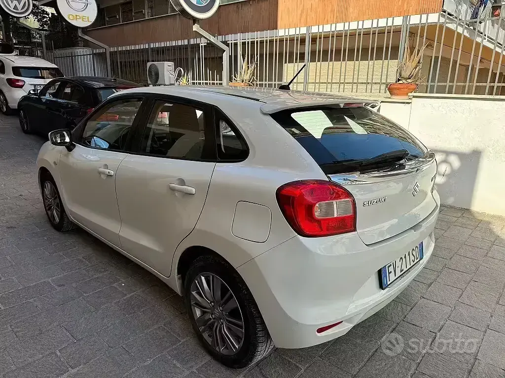 Second-hand Suzuki Baleno 90 CP (66 kW) 2019 Alb Hatchback