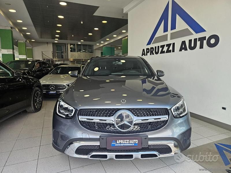 Usata Mercedes GLC220 194 CV (142 kW) 2022 Grigio Coupé