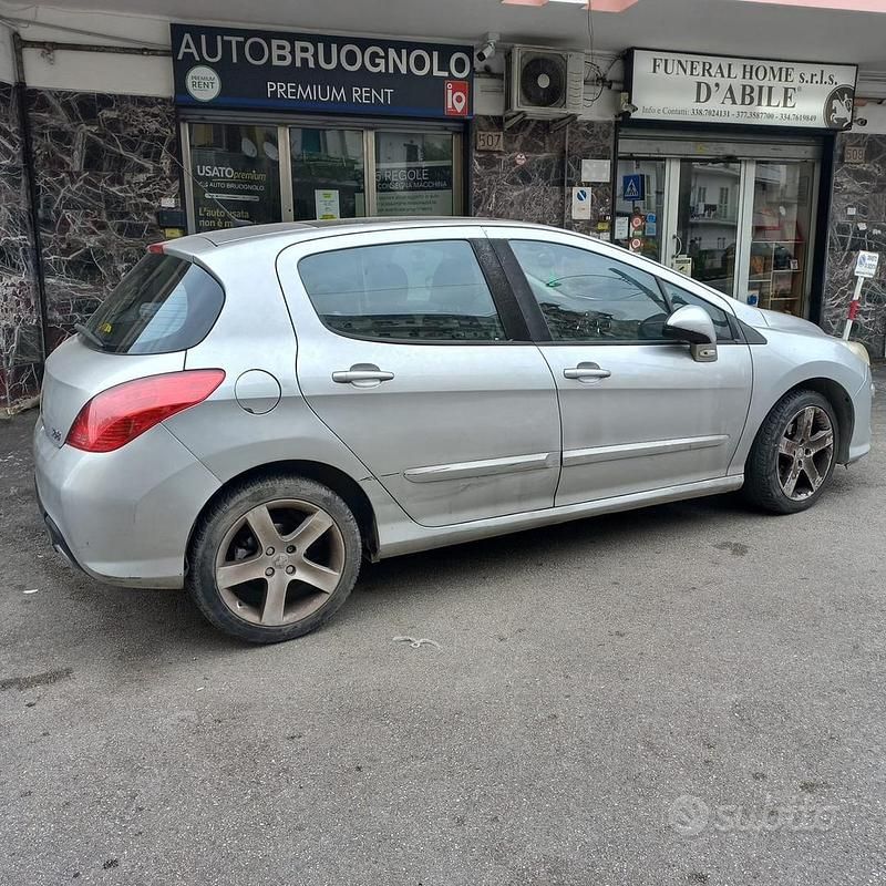 Usata Peugeot 308 109 CV (80 kW) 2008 Grigio Berlina