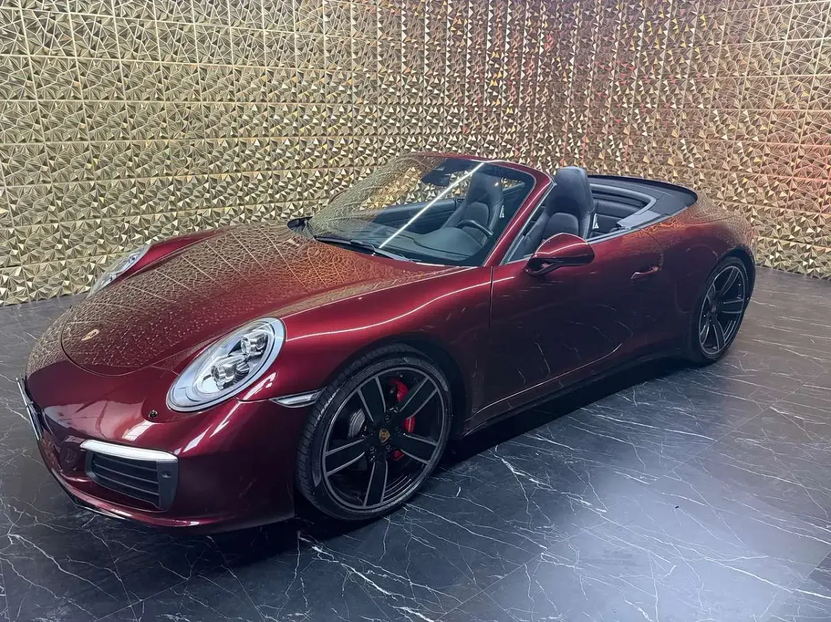 Usata Porsche 911 420 CV (308 kW) 2017 Rosso Cabrio