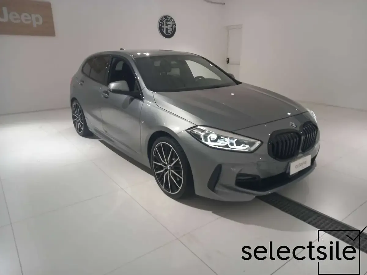 Usata BMW 118 M Sport 150 CV (110 kW) 2024 Grigio maestro Utilitaria