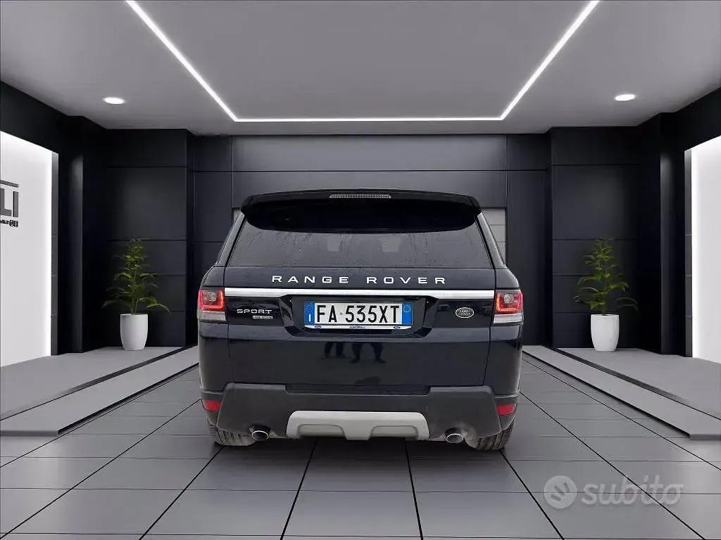 Usata Land Rover Range Rover 354 CV (260 kW) 2015 Nero SUV