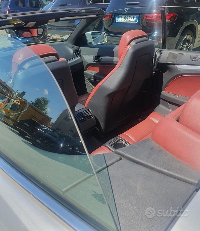Usata Mercedes E250 2012 Grigio Cabrio