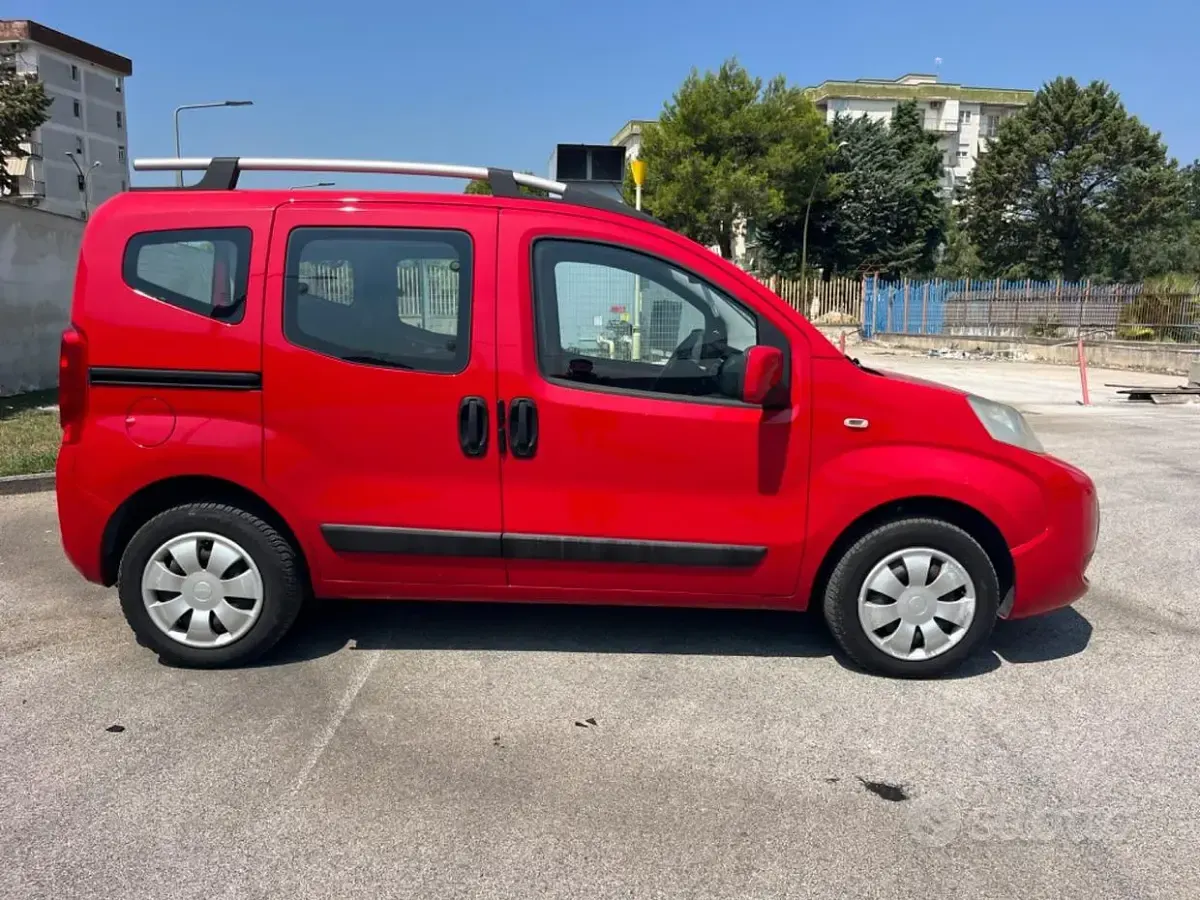 Usata Fiat Qubo Dynamic 75 CV (55 kW) 2012 Rosso Monovolume
