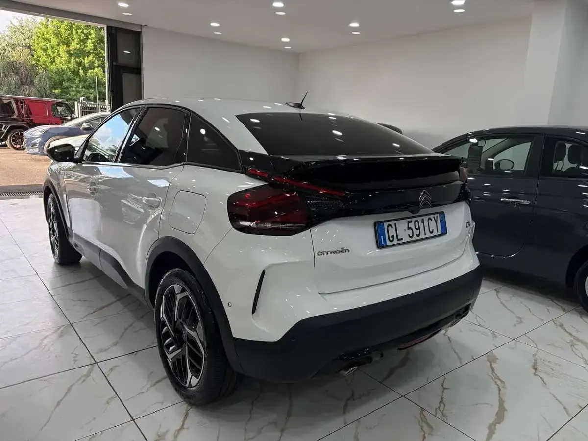 Usata Citroën C4 PureTech 131 CV (96 kW) 2022 Bianco Berlina
