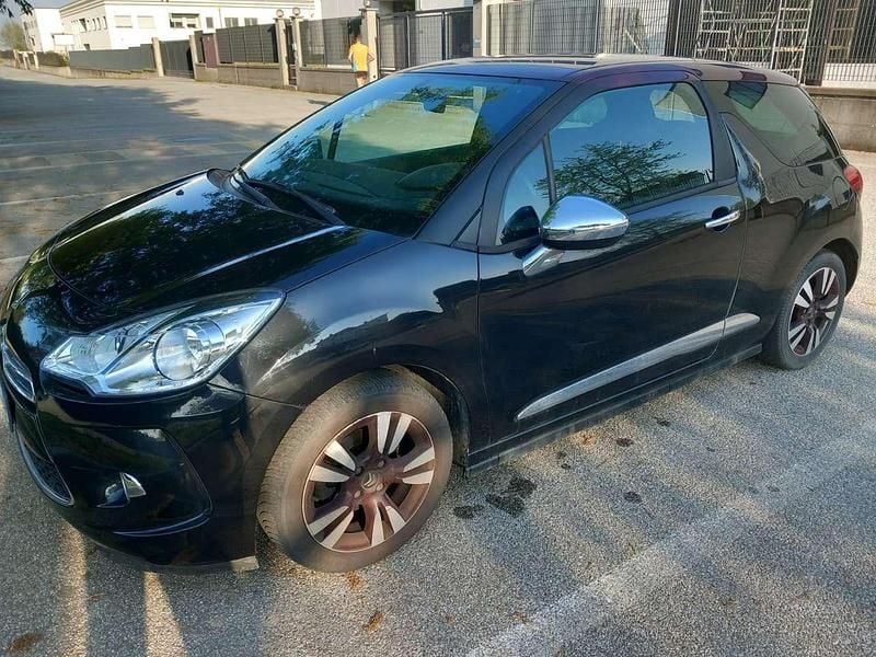 Usata Citroën DS3 92 CV (67 kW) 2011 Nero Utilitaria