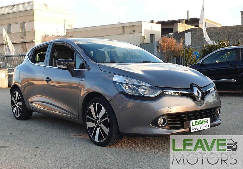 Usata Renault Clio IV 90 CV (66 kW) 2016 Grigio Berlina