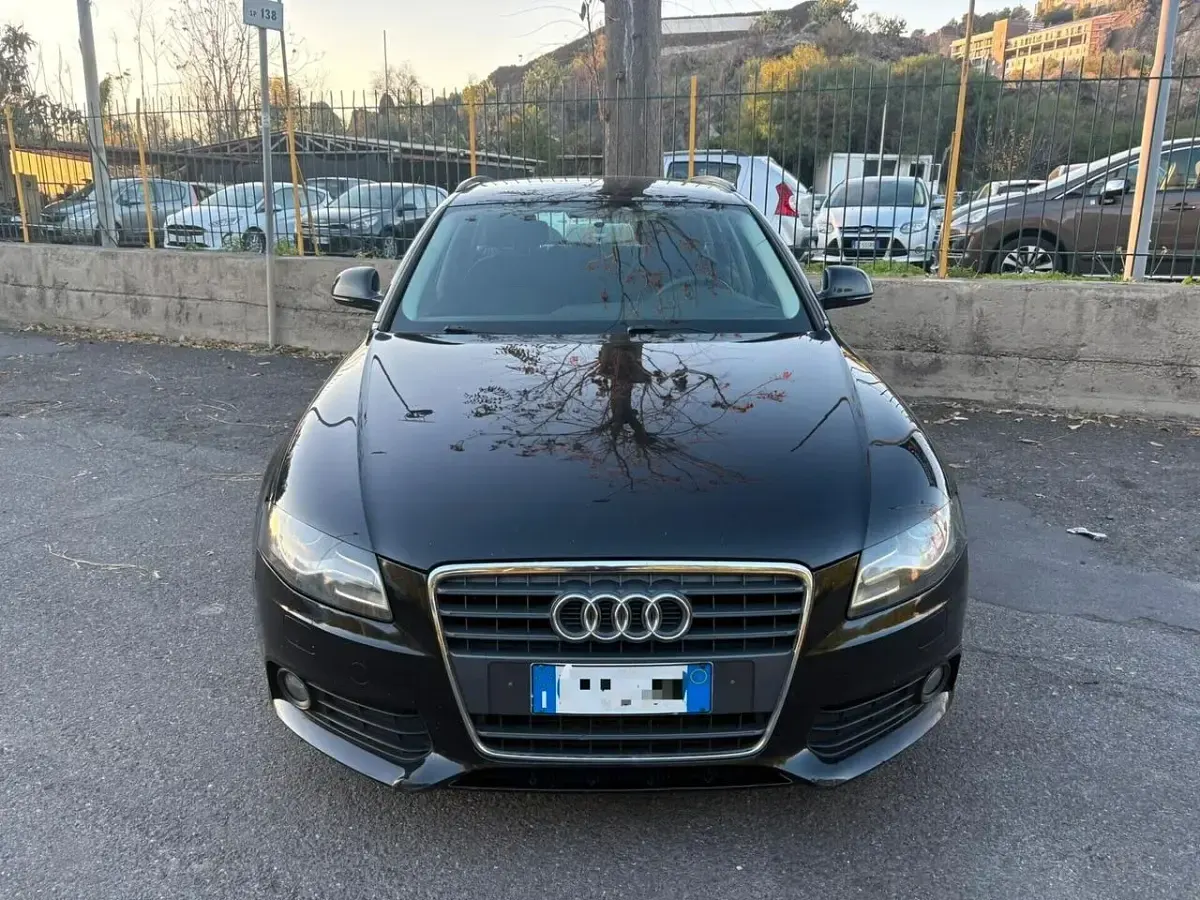 Usata Audi A4 142 CV (104 kW) 2012 Nero Station wagon