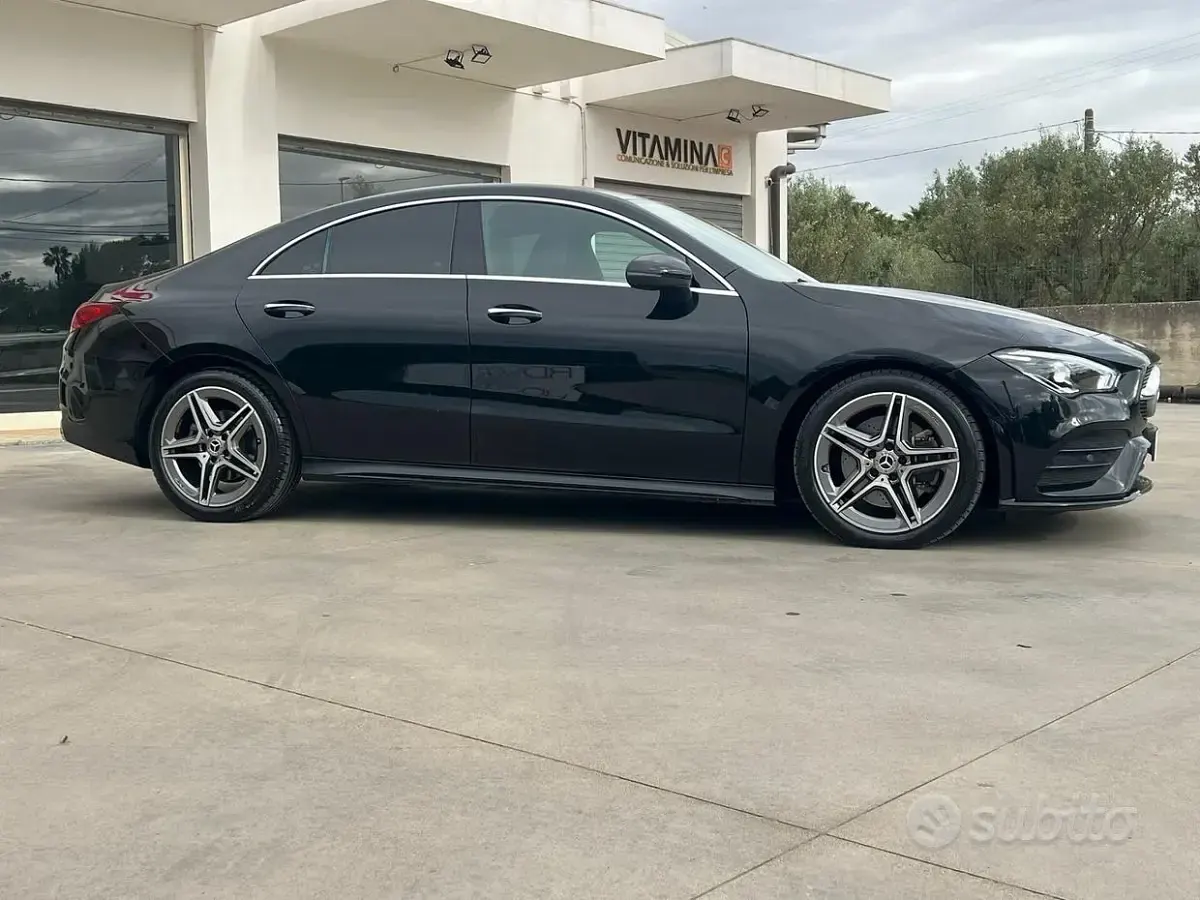 Usata Mercedes CLA200 Premium 150 CV (110 kW) 2023 Nero Berlina