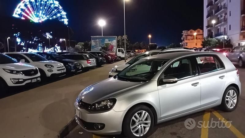 Usata VW Golf VI 110 CV (80 kW) 2009 Grigio Utilitaria