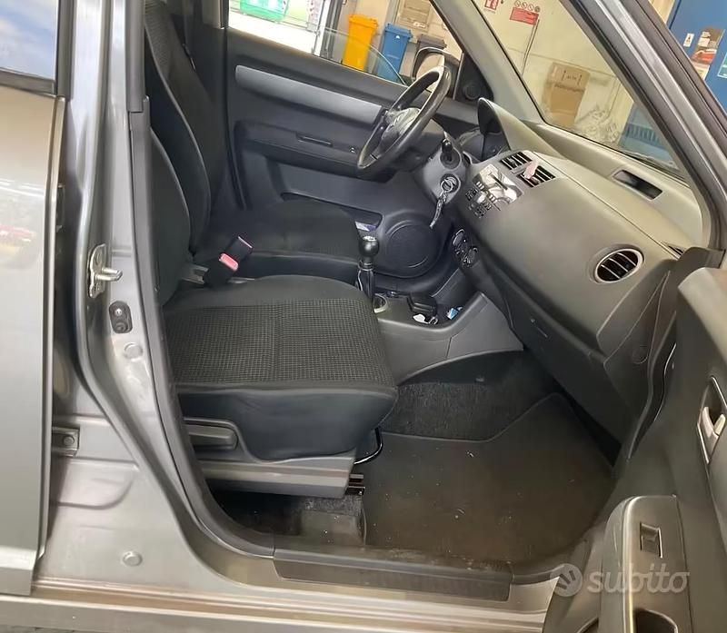 Usata Suzuki Swift GL 92 CV (67 kW) 2008 Grigio Utilitaria