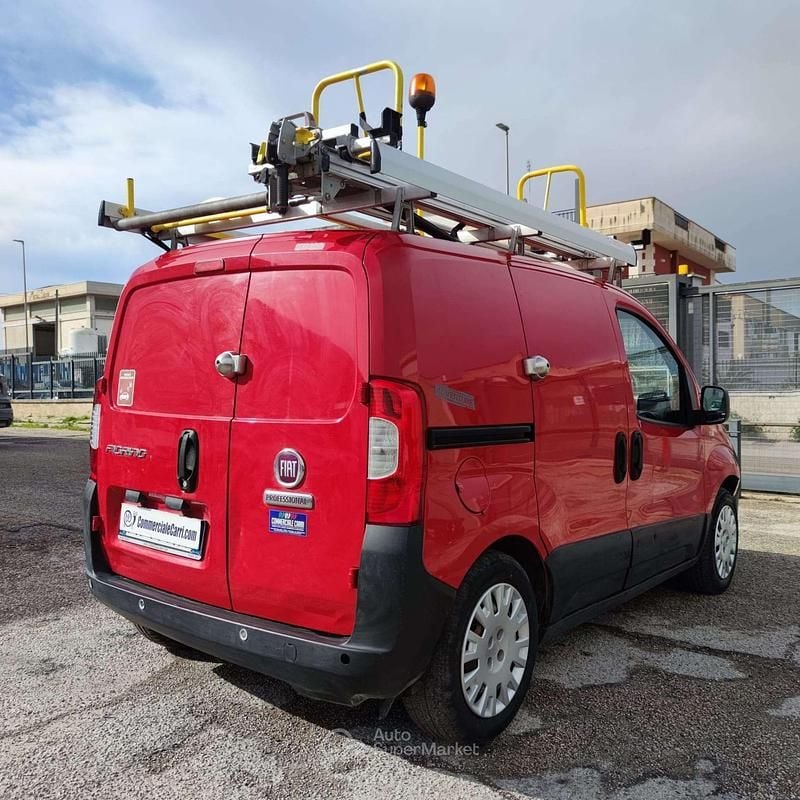 Usata Fiat Fiorino 95 CV (69 kW) 2017 Rosso Monovolume