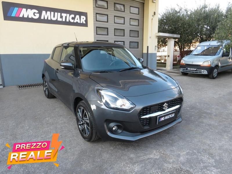 Usata Suzuki Swift 83 CV (61 kW) 2022 Grigio Utilitaria