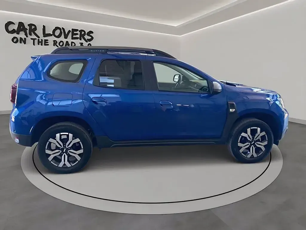 Usata Dacia Duster Journey 101 CV (74 kW) 2023 Blu iron SUV