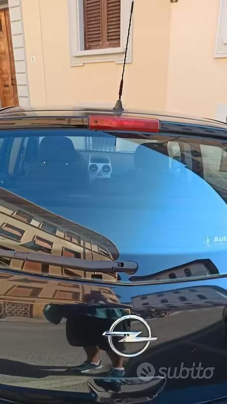 Usata Opel Corsa 80 CV (58 kW) 2008 Nero Utilitaria