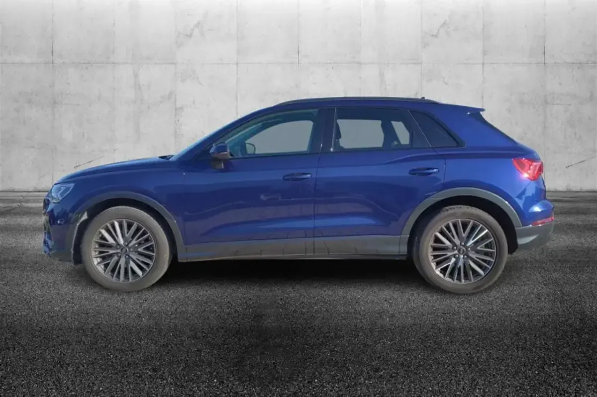 Usata Audi Q3 150 CV (110 kW) 2022 Blu/azzurro SUV