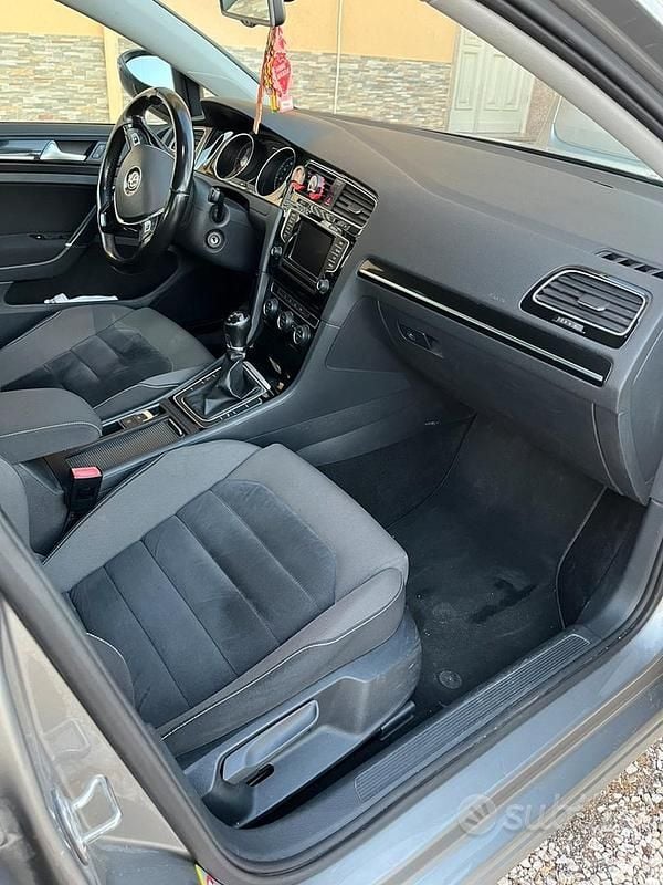 Usata VW Golf VII 110 CV (80 kW) 2013 Grigio Berlina