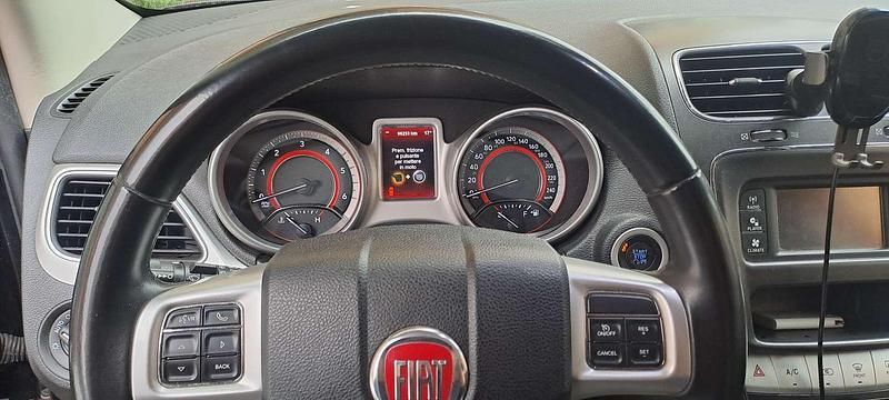 Blu/azzurro Usata 2012 Fiat Freemont Lounge SUV | 8500 € (Buon prezzo) - Immagine 1/4