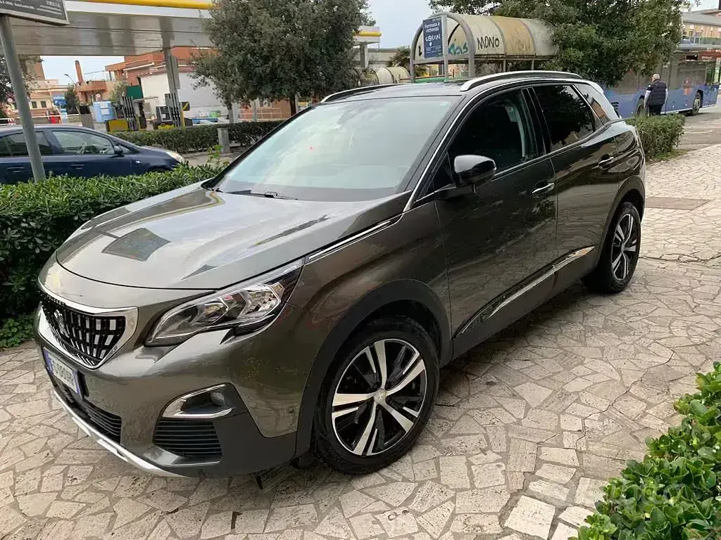 Usata Peugeot 3008 Allure 120 CV (88 kW) 2016 Station wagon