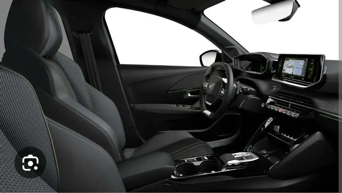 Usata Peugeot 208 GT 56 kW (77 CV) 2022 Utilitaria