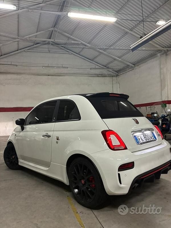 Usata Abarth 595 Pista 160 CV (117 kW) 2017 Bianco Cabrio