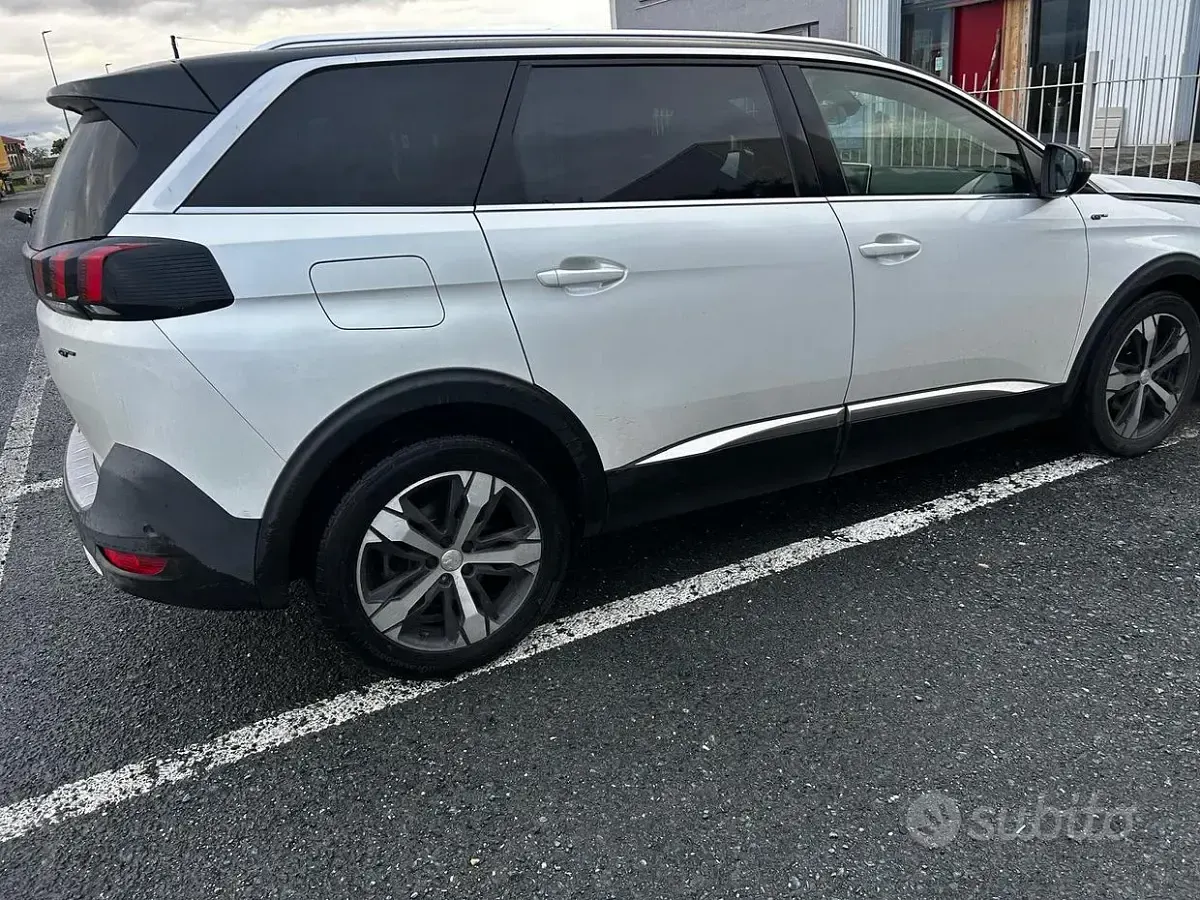 Usata Peugeot 5008 177 CV (130 kW) 2018 Bianco SUV