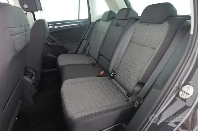 Usata VW Tiguan Life 150 CV (110 kW) 2023 Grigio SUV