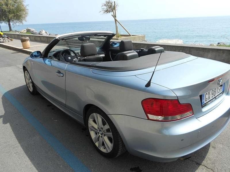 Begagnad BMW 120 Cabriolet Efficient Dynamics 170 HK (125 kW) 2009 Blå Cab