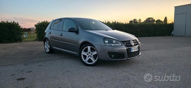 Usata VW Golf VI 105 CV (77 kW) 2008 Grigio Utilitaria