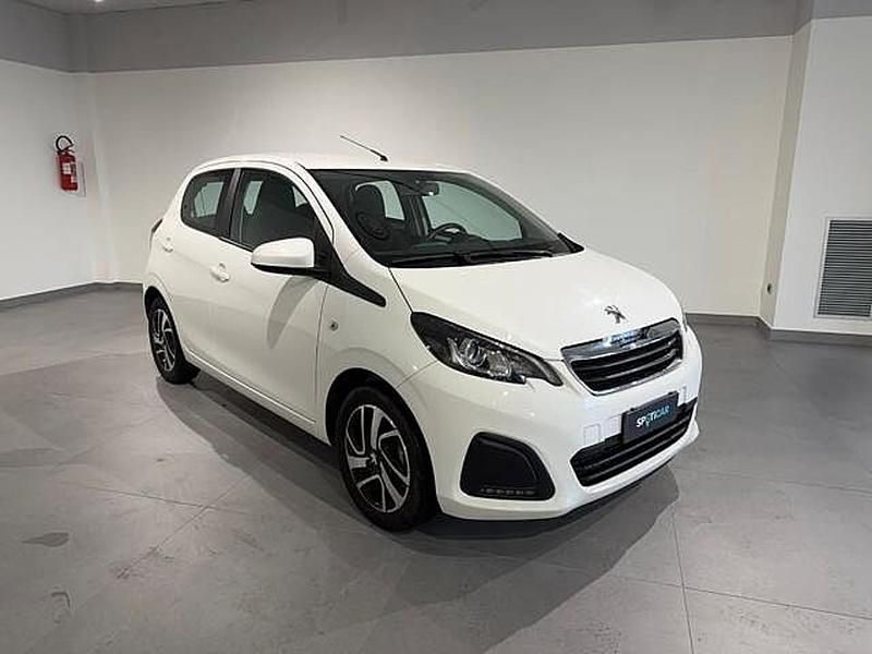 Begagnad Peugeot 108 Active 72 HK (52 kW) 2020 Vit Halvkombi