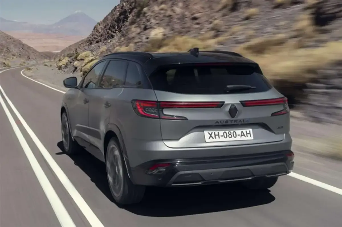 Nuova Renault Austral Evolution 199 CV (146 kW) 2026 Argento SUV