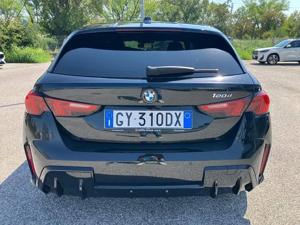 Usata BMW 120 M Sport 163 CV (119 kW) 2025 Nero Utilitaria