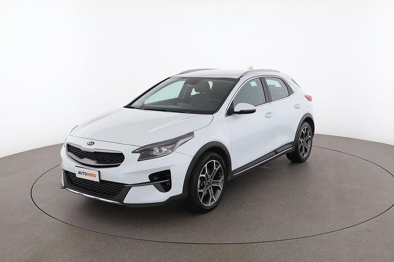 Bianco Usata 2021 Kia XCeed Style SUV | 14.599 € (Ottimo prezzo) - Immagine 1/3
