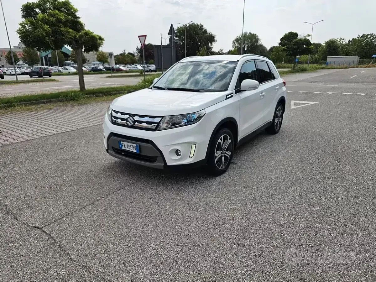 Usata Suzuki Vitara 2017 Bianco SUV