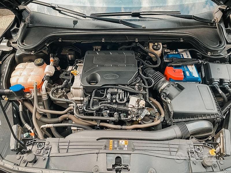 Usata Ford Focus ST-Line 125 CV (91 kW) 2019 Nero Berlina